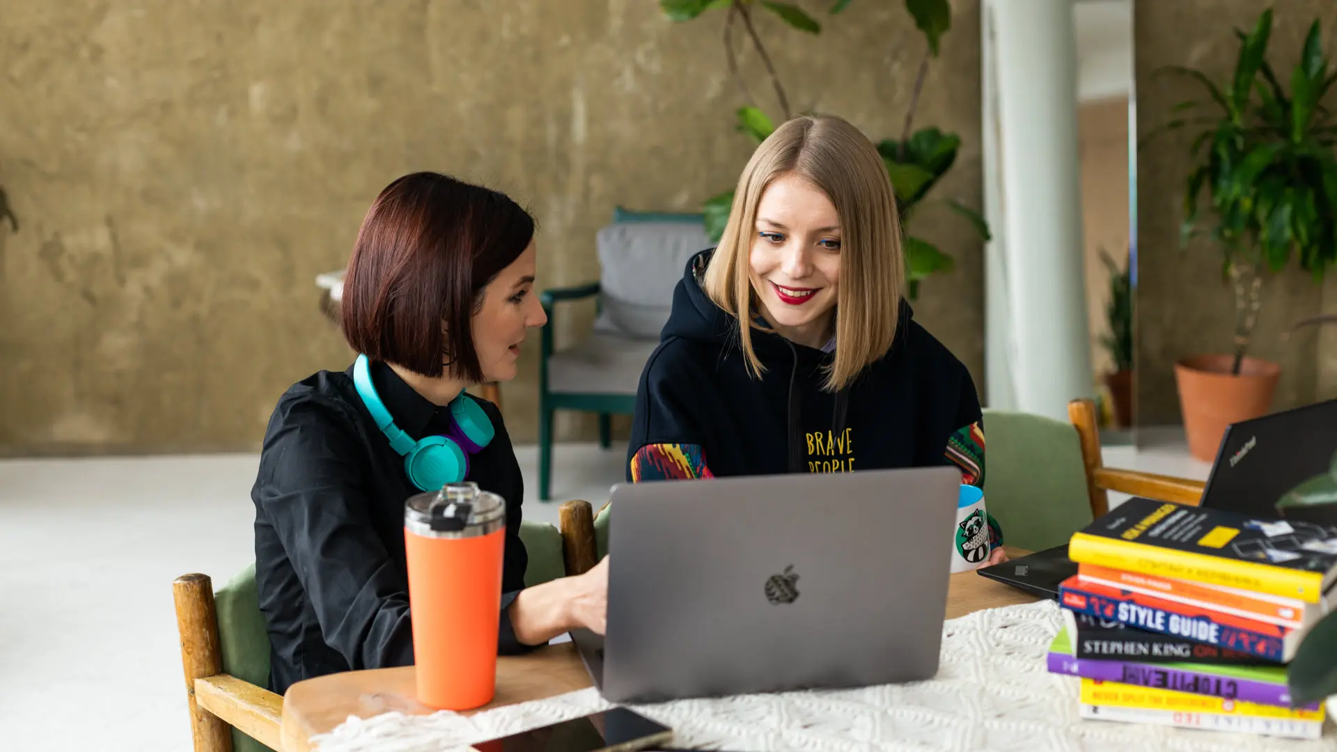 Top Content Creation Services, and Why Content Writing Rules Them All Raccoon Writing1